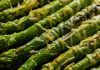 Rezept: Grüner Spargel mit Parmesankruste aus dem Airfryer